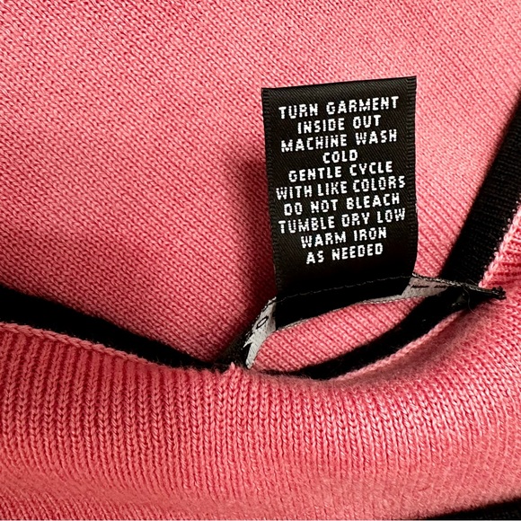 Women Sz XL Pink Sweater Black Bow Girlhoodcore Pretty Girly Coquette Feminine - Picture 8 of 8